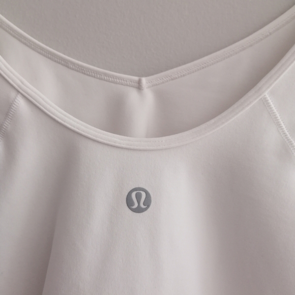 Lululemon Align T-shirt Short Sleeve Cropped White Top Large - Picture 11 of 14
